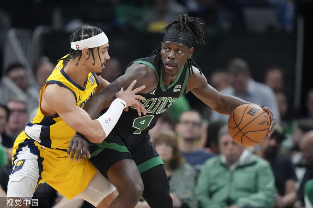 施罗德晒照 施罗德晒照