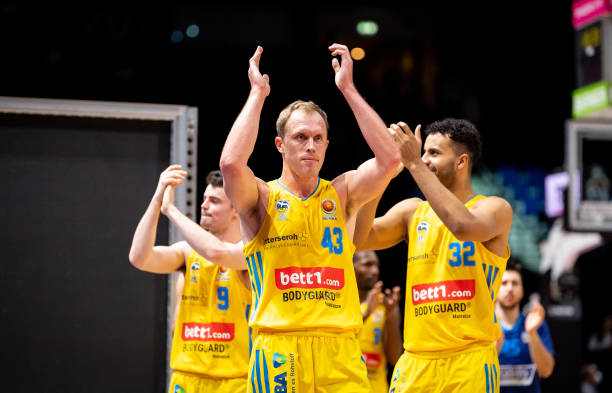 虽然已经不 虽然已经不