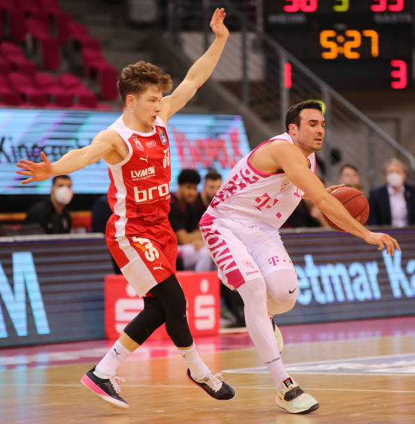 萨雷我们会 萨雷我们会